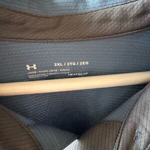 Under Armour HeatGear 2XL Shirt
